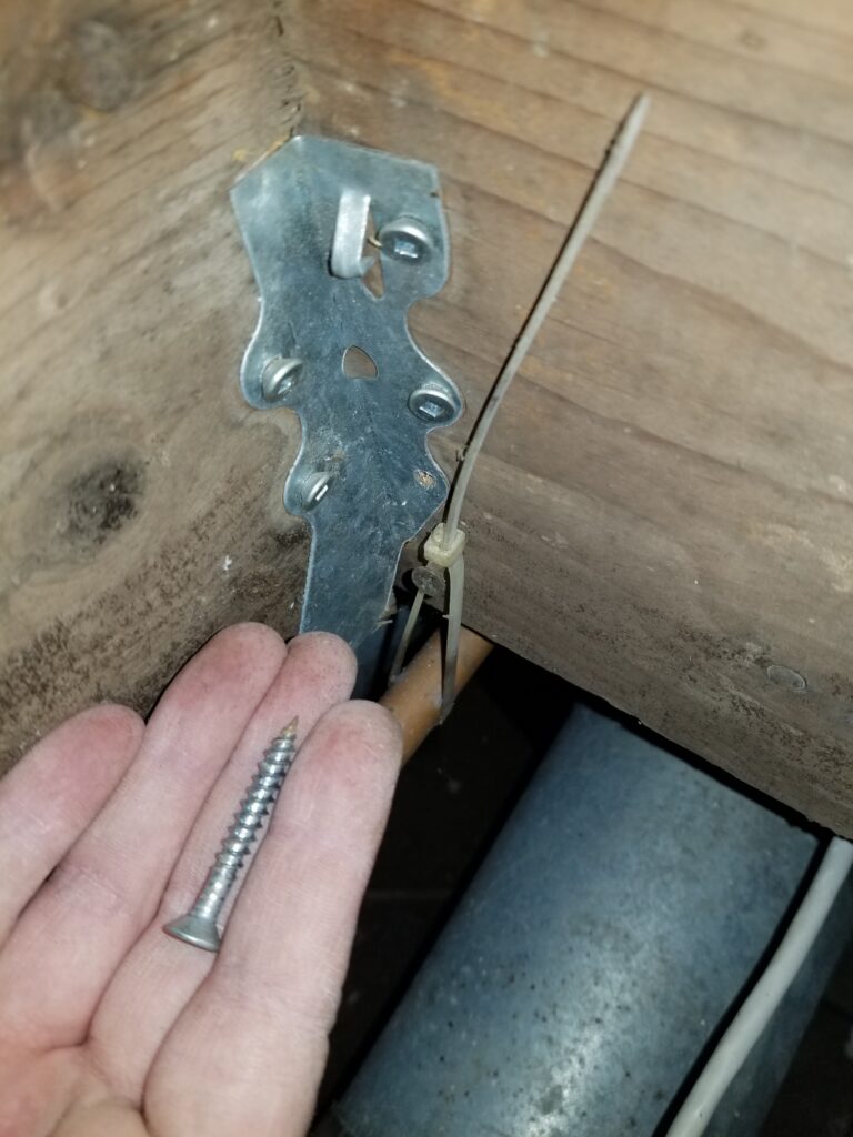 Undersized joist hanger number 8 or 10 common screw